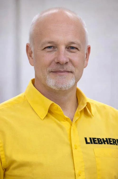 Сергей Антонов